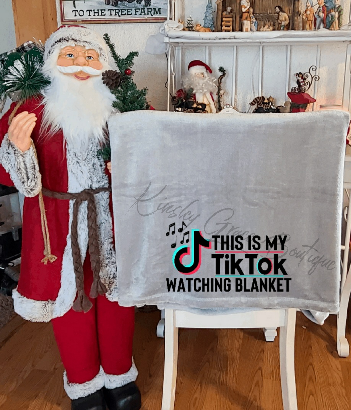 Tik tok watching blanket